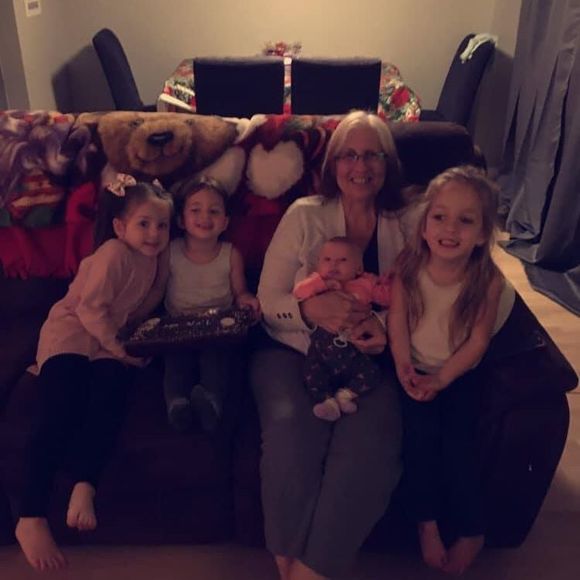 Meet your Posher, Roxanne - Picture 1 of 1